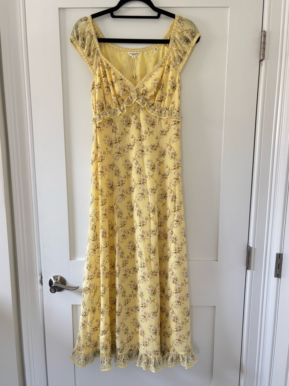 Max Studio London Yellow Floral Maxi Dress Size S Cottagecore Ruffle V-Neck
